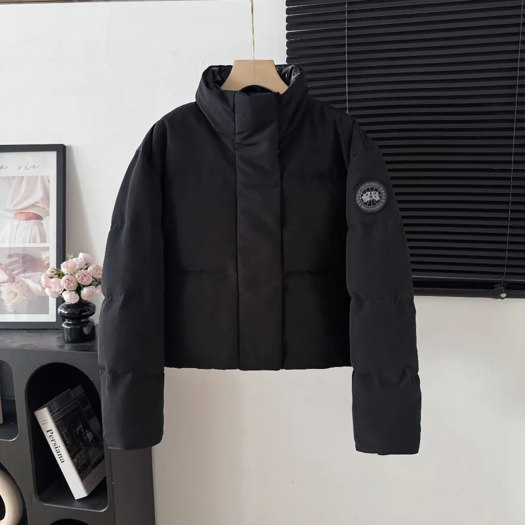 Style number: Y 182 Big Goose E 2266WB Grandview black label short jacket down jacket. Constructed from Arctic Tech recycled fabric®, it features a cinchable hem for sleek styling and storage. Color: Soft Light Pink Black Khaki Light Blue Size: XS S M L XL